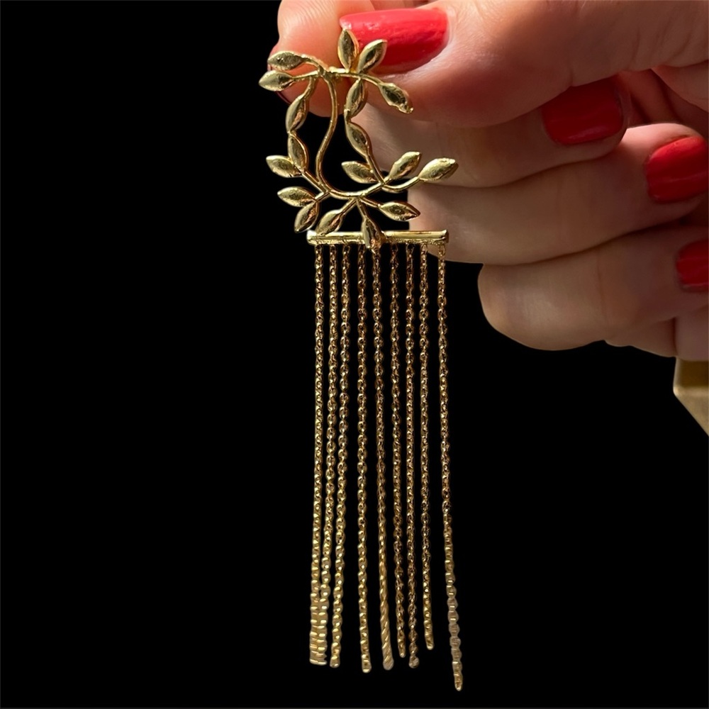 SHASHI Geranium Floral Gold-tone Plated Dangling Chain Post Earring - Picture 13 of 15